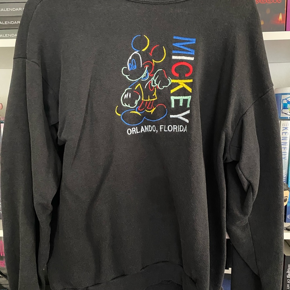Vintage Mickey Mouse crewneck sweater!